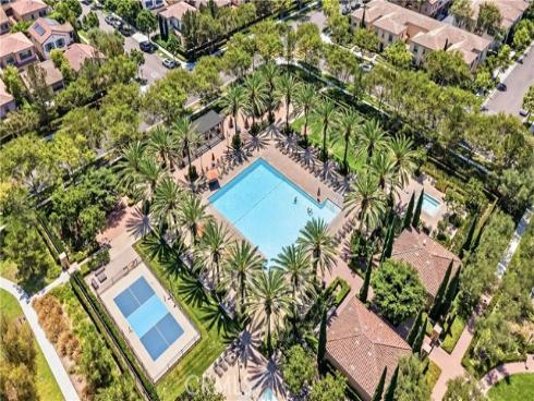 113 Chestnut Grove, Irvine, CA