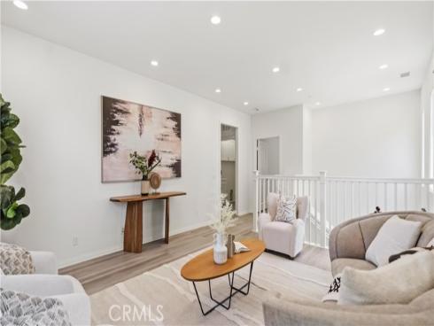 113 Chestnut Grove, Irvine, CA