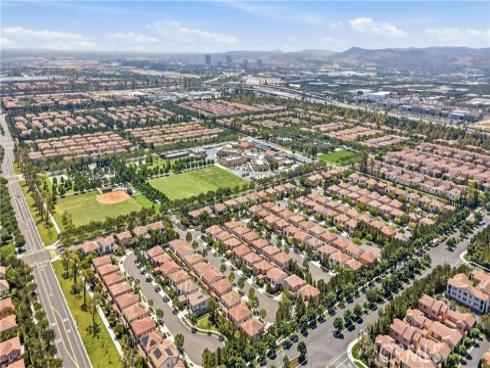 113 Chestnut Grove, Irvine, CA