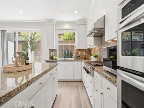 113 Chestnut Grove, Irvine, CA