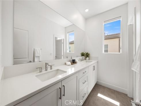 201 Longspur Dr , Irvine, CA