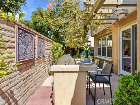 23 Donovan , Irvine, CA