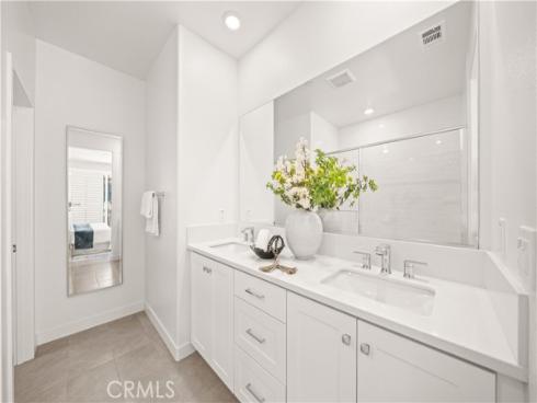 271 Lynx , Irvine, CA