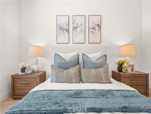 271 Lynx , Irvine, CA