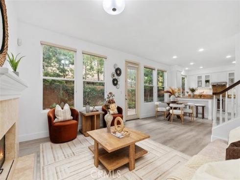 31 Dinuba , Irvine, CA