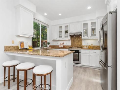 31 Dinuba , Irvine, CA