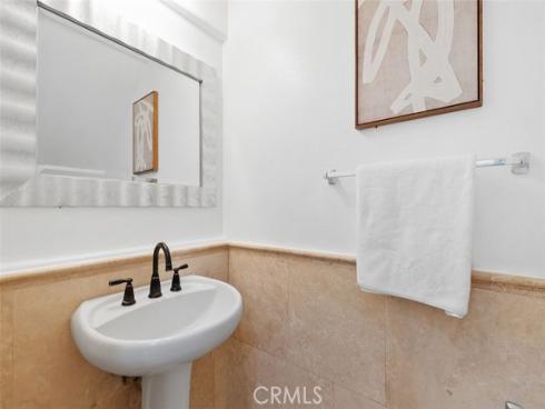 31 Dinuba , Irvine, CA