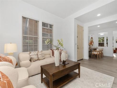 31 Dinuba , Irvine, CA