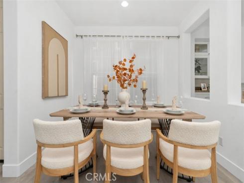 31 Dinuba , Irvine, CA