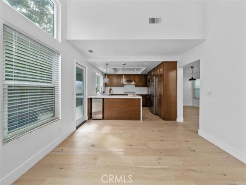 27 Almeria , Irvine, CA