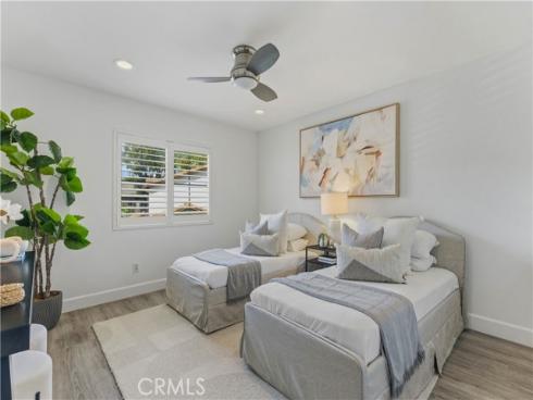6 Blackbird , Irvine, CA