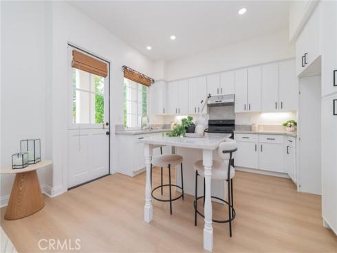 46 Middlebury , Irvine, CA