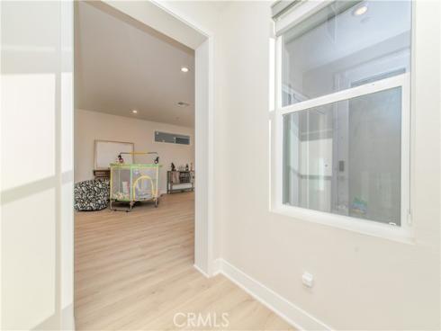 200 Zawn , Irvine, CA