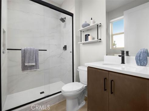 221 Mercury , Irvine, CA