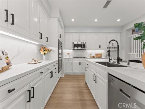 113 Sanctuary , Irvine, CA