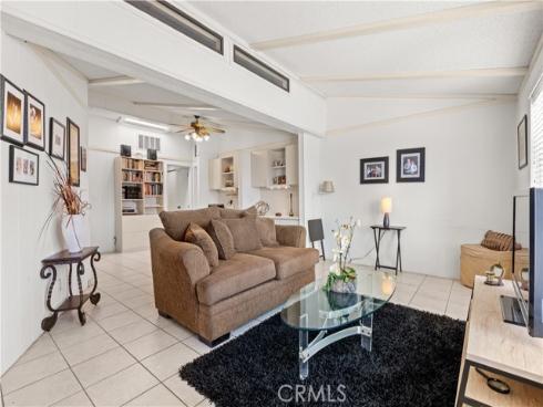 5200 Irvine 179 Boulevard, Irvine, CA