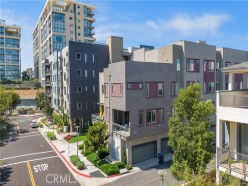 227 Bowery , Irvine, CA