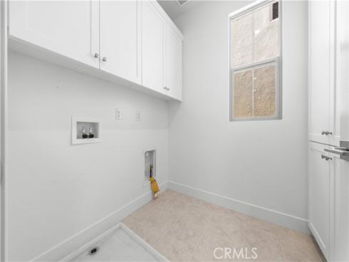106 Glydon , Irvine, CA