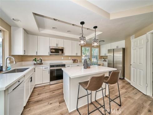 24 Atherton , Irvine, CA
