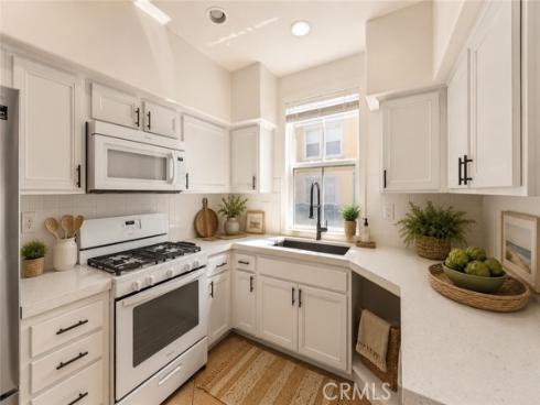 607 Terra Bella , Irvine, CA