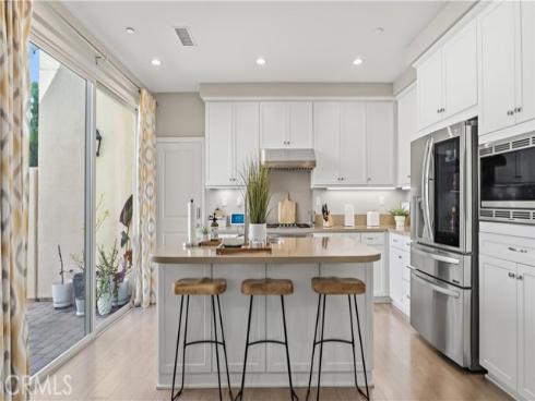 66 Fairymoss , Irvine, CA
