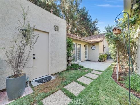 146 Orchard , Irvine, CA