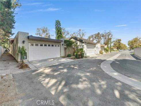 146 Orchard , Irvine, CA