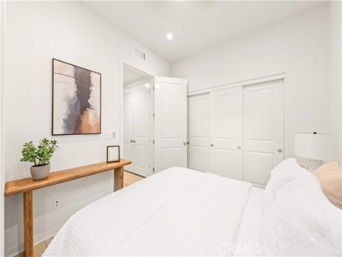 143 Coastal Gdn , Irvine, CA