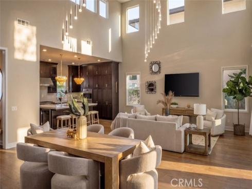 88 Iluna , Irvine, CA