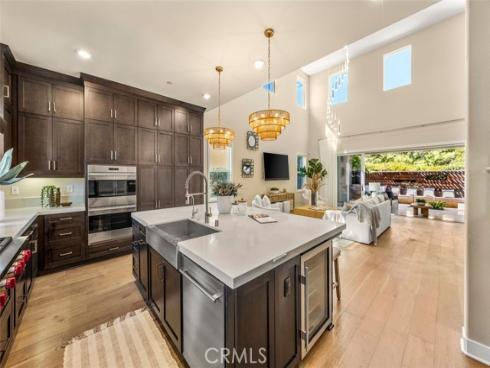 88 Iluna , Irvine, CA