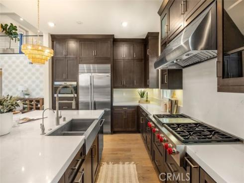 88 Iluna , Irvine, CA