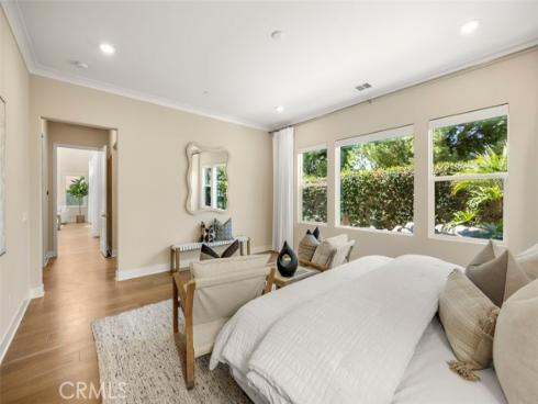 88 Iluna , Irvine, CA