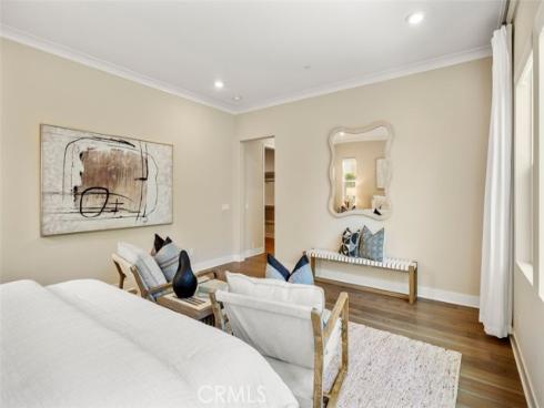 88 Iluna , Irvine, CA
