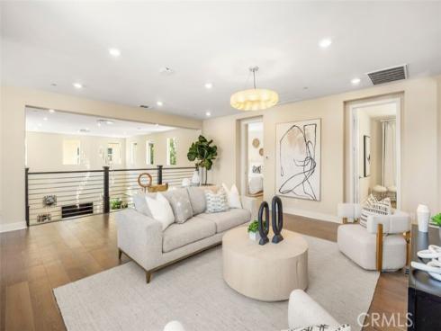 88 Iluna , Irvine, CA