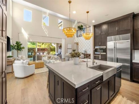 88 Iluna , Irvine, CA