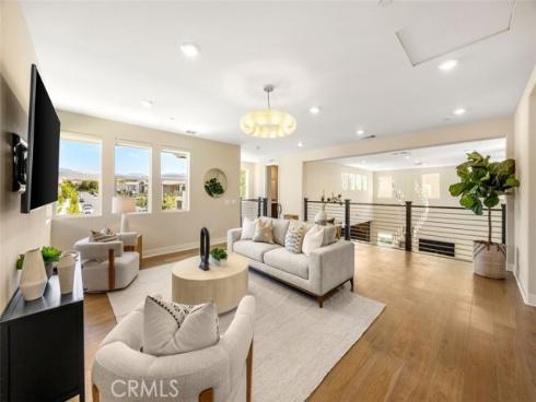 88 Iluna , Irvine, CA