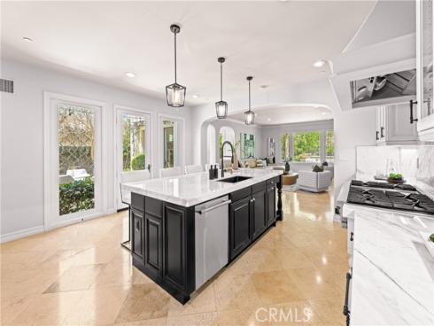28 Blue Summit , Irvine, CA