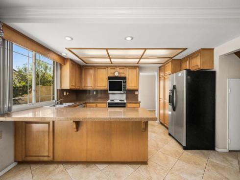 15432 Cherbourg Avenue, Irvine, CA
