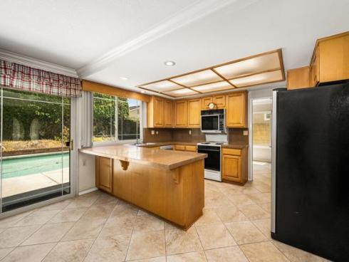 15432 Cherbourg Avenue, Irvine, CA