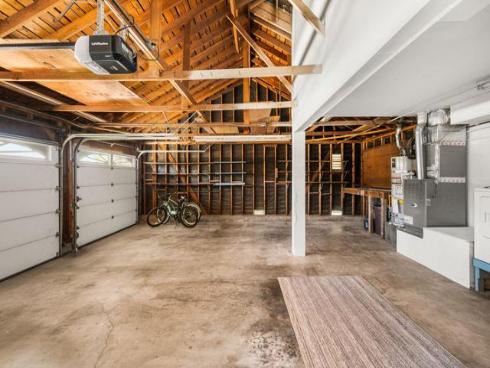 15432 Cherbourg Avenue, Irvine, CA