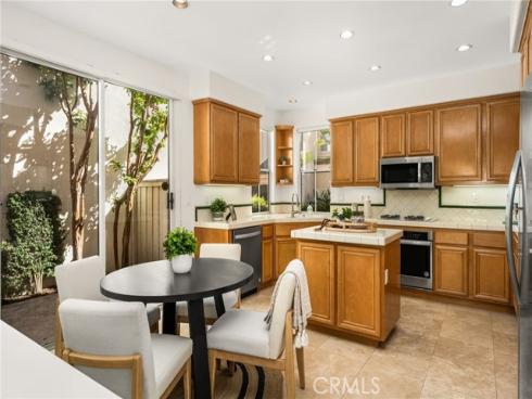 37 Del Cambrea , Irvine, CA