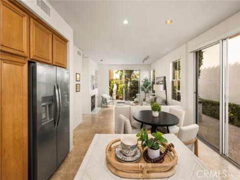 37 Del Cambrea , Irvine, CA