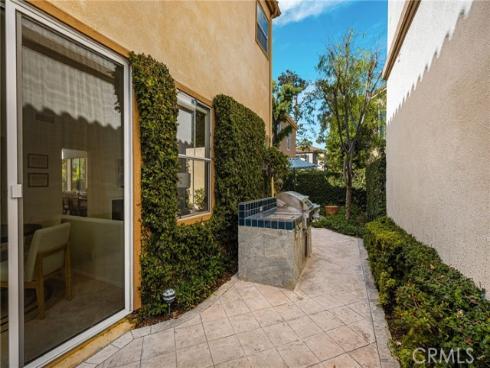 37 Del Cambrea , Irvine, CA