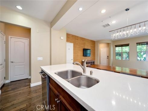 45 Iceberg Rose , Irvine, CA