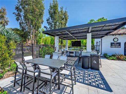 45 Iceberg Rose , Irvine, CA