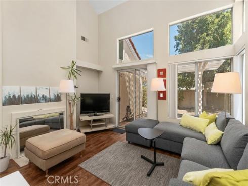 7 Del Perlatto , Irvine, CA