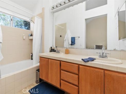 7 Del Perlatto , Irvine, CA