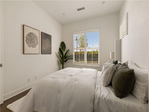 137 Trumpet Flower , Irvine, CA