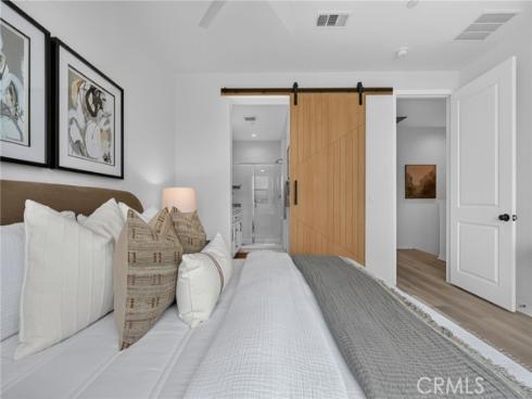 126 Keeper , Irvine, CA