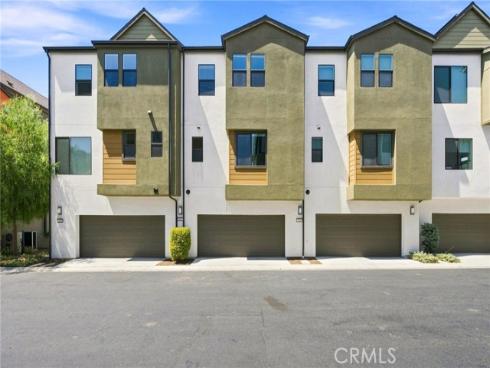 126 Keeper , Irvine, CA